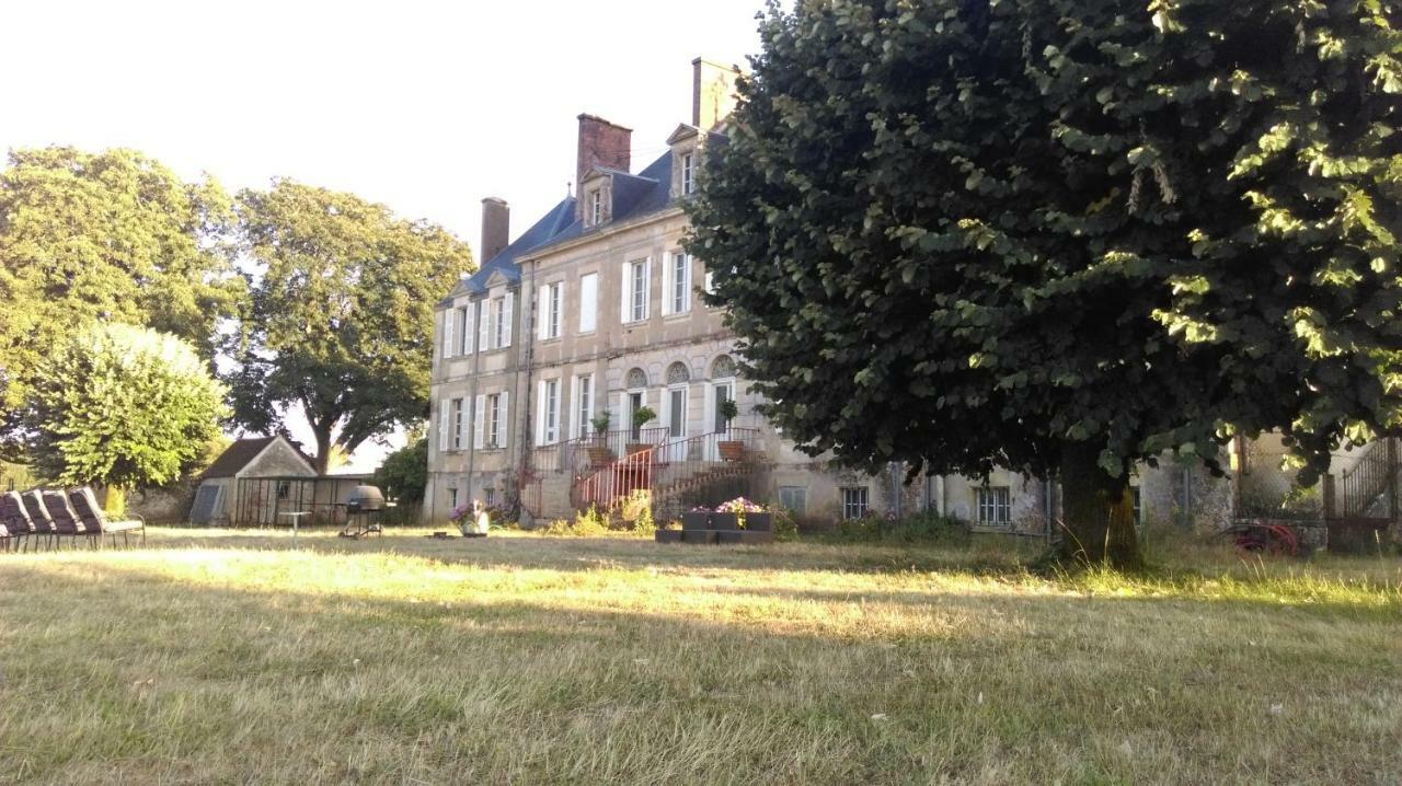 Chateau Des Noces Bazoges-en-Pareds Exteriér fotografie