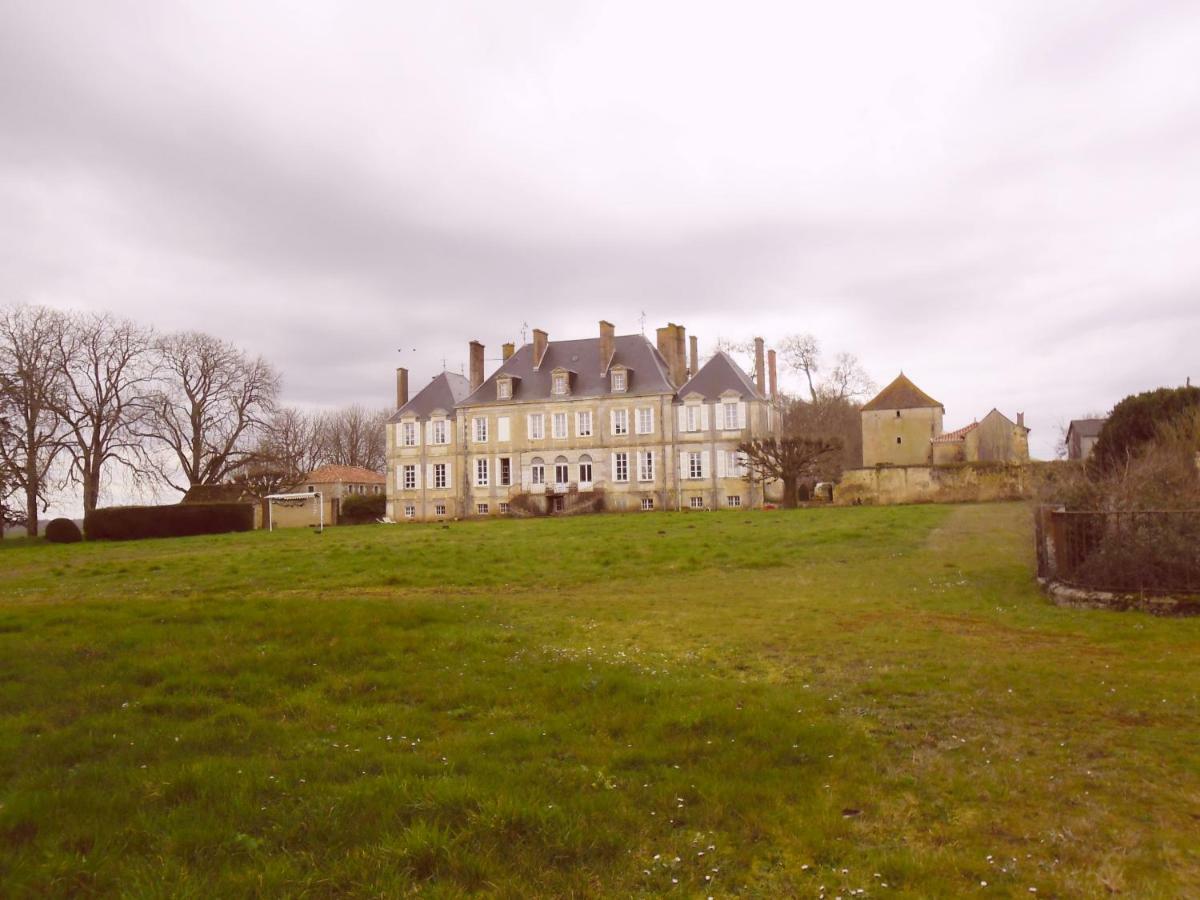 Chateau Des Noces Bazoges-en-Pareds Exteriér fotografie