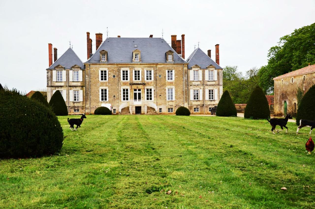 Chateau Des Noces Bazoges-en-Pareds Exteriér fotografie