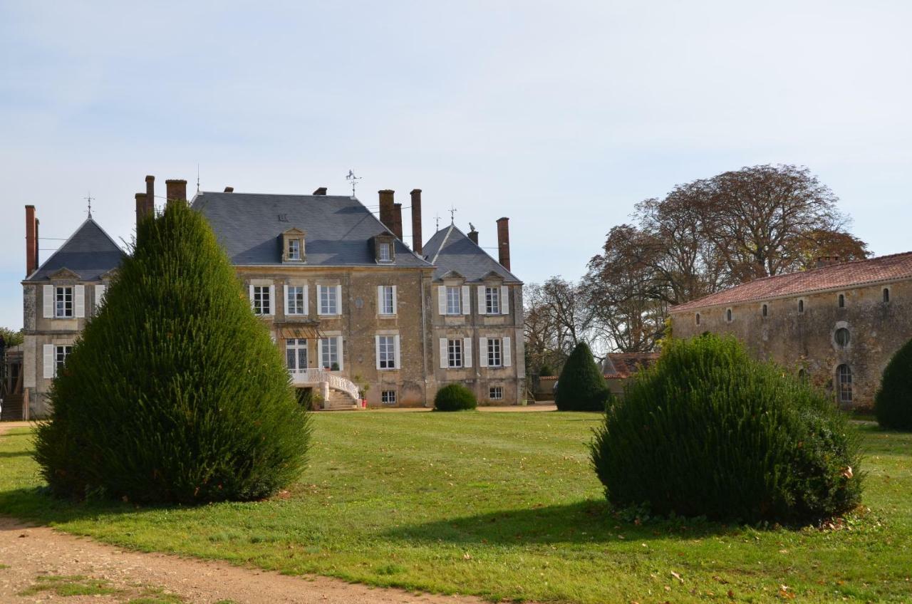 Chateau Des Noces Bazoges-en-Pareds Exteriér fotografie